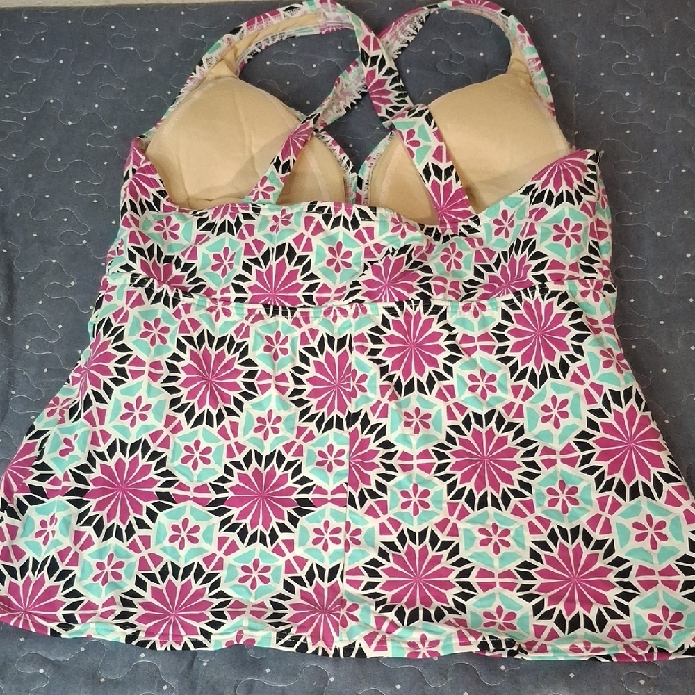 Lands' end Geometric Floral Tankini Top in Pink & Mint size 14DD - Picture 2 of 4